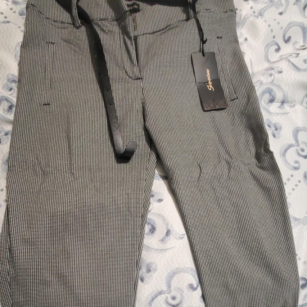 Pants - Picture 2 of 4